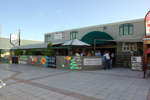 Slipway Hotel Motel - Accommodation Port Macquarie 0