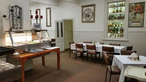 Snake Valley Hotel - Accommodation Port Macquarie 0