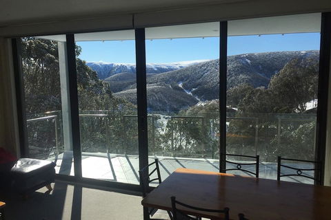 Snow Ski Apartments 22 - Accommodation Port Macquarie 0