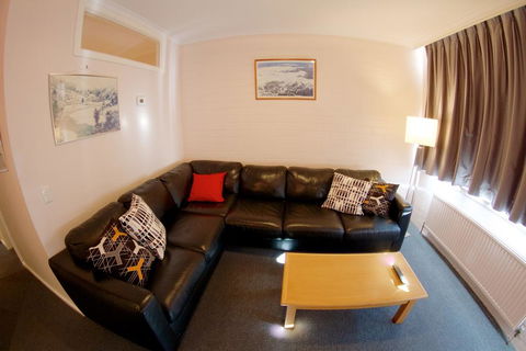 Snow Ski Apartments 28 - Accommodation Port Macquarie 3