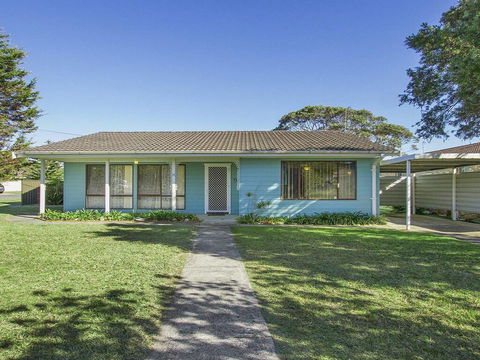 Soundwaves - Games Room With Table Tennis - Accommodation Port Macquarie 2