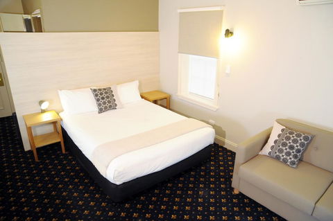 Sovereign Hill Hotel - Accommodation Port Macquarie 1