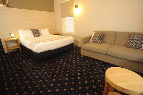 Sovereign Hill Hotel - Accommodation Port Macquarie 2