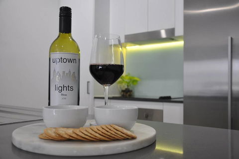 Spacious 2 Bed 2 Bath Unit - LUMA APARTMENTS - Accommodation Port Macquarie 1