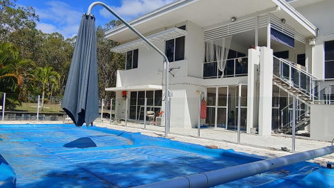 Spacious 2 Bedroom Unit, Private Bath, Kitchen, RV Parking On 5 Acres, 10 Min To Fraser Island Barge - Accommodation Port Macquarie 0