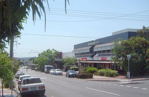 Spacious Apartment With Generous Entertaining - Accommodation Port Macquarie 1