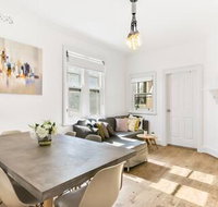 Spacious Harbour View 4bd home in Sydney CBD - Accommodation Port Macquarie