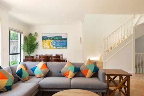 Spacious Home In The Heart Of Avalon Beach - Accommodation Port Macquarie 1