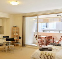 Spacious Studio by the Beach in Manly - Accommodation Port Macquarie