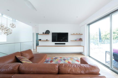 Spectacular Bilgola Beachhouse - Accommodation Port Macquarie 1
