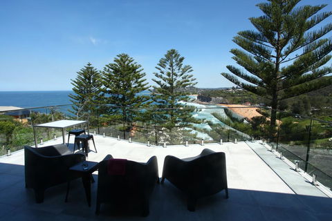Spectacular Bilgola Beachhouse - Accommodation Port Macquarie 0