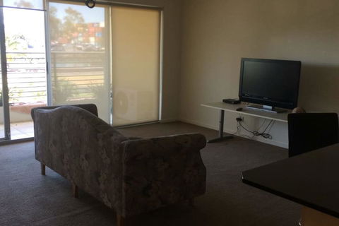 Spectacular River Views In Fabulous Footscray. - Accommodation Port Macquarie 2