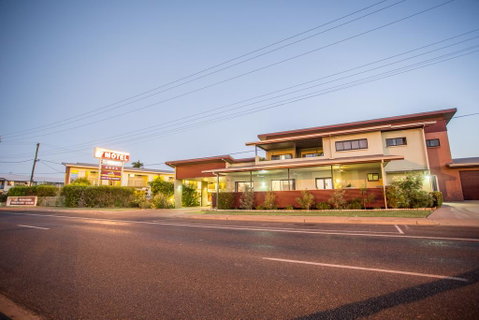Spinifex Motel And Serviced Apartments - Accommodation Port Macquarie 0