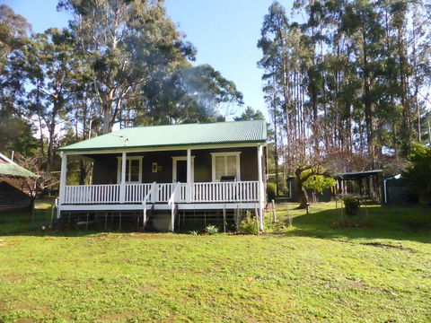 Splendid Wren Cottage - Accommodation Port Macquarie 0