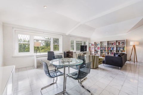 Spoilt For Choice 2-bed/2-bath + Free Parking - Accommodation Port Macquarie 3