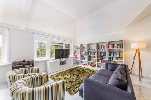 Spoilt For Choice 2-bed/2-bath + Free Parking - Accommodation Port Macquarie 0