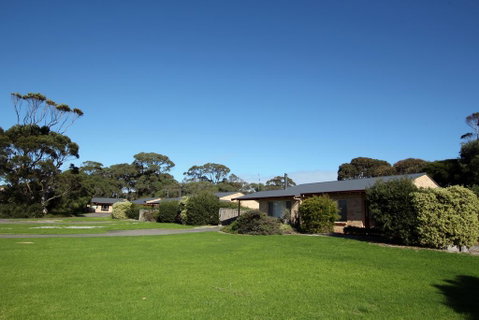 Spring Bay Villas - Accommodation Port Macquarie 0
