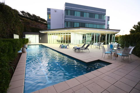 Springfield Lakes Boutique Hotel - Accommodation Port Macquarie 0