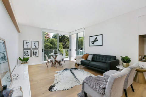 St Leonards Self-Contained Two-Bedroom Apartment (803NOR) - Accommodation Port Macquarie 1