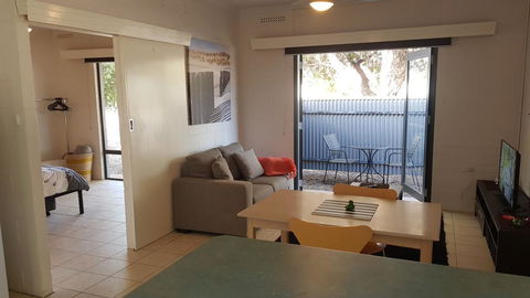 Stay Awhile In Port Pirie - Min Stay 4 Nights - Accommodation Port Macquarie 1