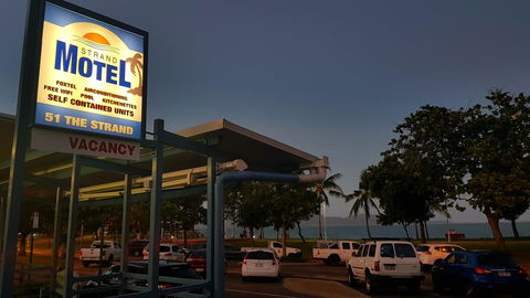 Strand Motel - Accommodation Port Macquarie 1
