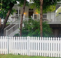 Stranded in Oz Stay in Relaxing Environment FREE WIFI NETFLIX POOL AIR CON - Accommodation Port Macquarie