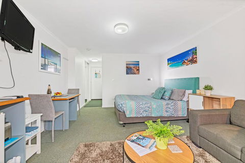 Studio 38 On The Terrace - Accommodation Port Macquarie 3