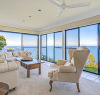 STUNNING CLIFF TOP HOME // POOL  GAMES - Accommodation Port Macquarie