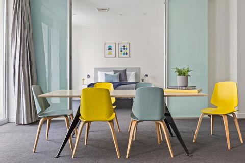 Stunning, Central Huge CBD Pad, Free WiFi, Netflix - Accommodation Port Macquarie 0