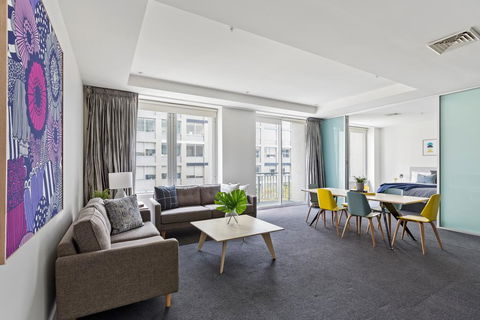 Stunning, Central Huge CBD Pad, Free WiFi, Netflix - Accommodation Port Macquarie 1