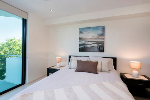Stylish Beach Side Apartment - Unit 5 - 33 Lorikeet Drive - Accommodation Port Macquarie 3