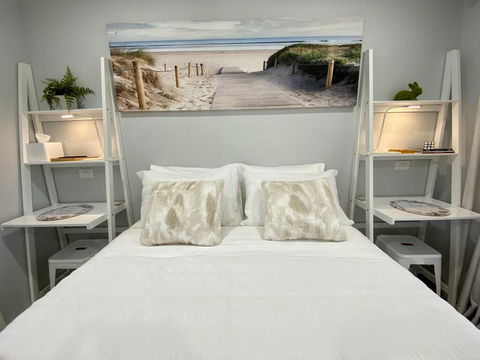 STYLISH UNIT - CLOSE TO DREAMWORLD - Accommodation Port Macquarie 2