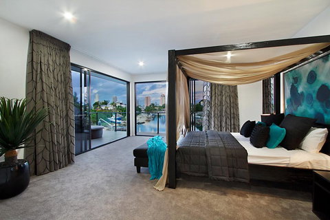 Sublime @ Broadbeach - Accommodation Port Macquarie 2