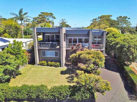 Summer Breeze @ Orient Point - Accommodation Port Macquarie 0