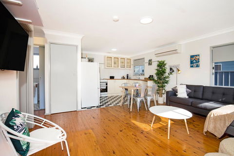 Sun Shack @ Culburra - Pet Friendly - 3 Mins To Beach - Accommodation Port Macquarie 3