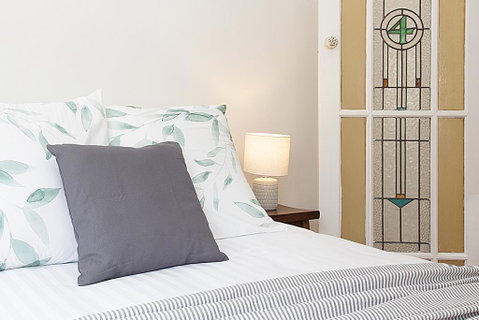 Sunlit 2-bed Apartment Metres From The Beach - Accommodation Port Macquarie 1