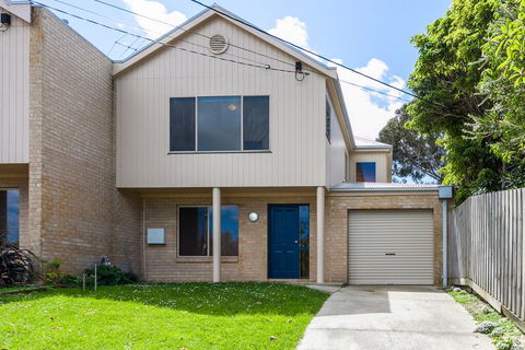 Sunningdale Beach House 12 - Accommodation Port Macquarie 1
