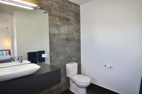 SUNNYSIDE - SURF SIDE - Accommodation Port Macquarie 1