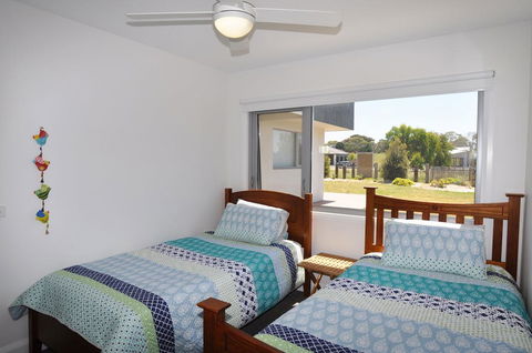 SUNNYSIDE - SURF SIDE - Accommodation Port Macquarie 2