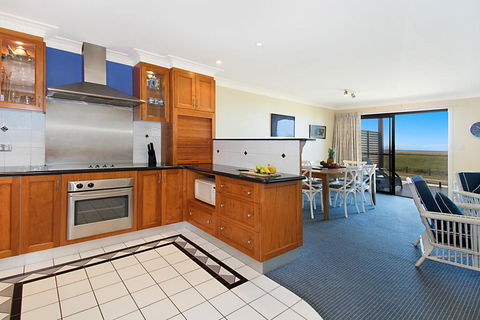 Sunrise Reef Unit 2 - Lennox Head - Accommodation Port Macquarie 2