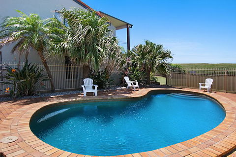 Sunrise Reef Unit 2 - Lennox Head - Accommodation Port Macquarie 1