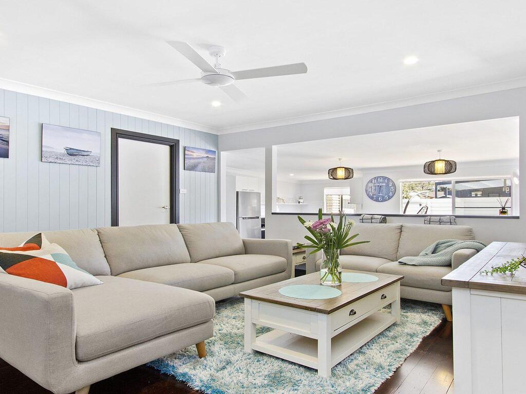 Culburra Beach NSW Accommodation Port Macquarie