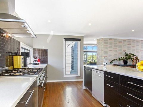 Sunshine Beach House-25 Metre Walk To The Beach - Accommodation Port Macquarie 1