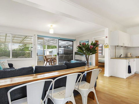 Sunshine Dazed - Walk To Shops And Cafes - Accommodation Port Macquarie 3