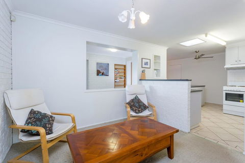 Sunyata Beach House - Rainbow Beach, Beachside Escape With A Pool, Pet Friendly And Wi-Fi - Accommodation Port Macquarie 2