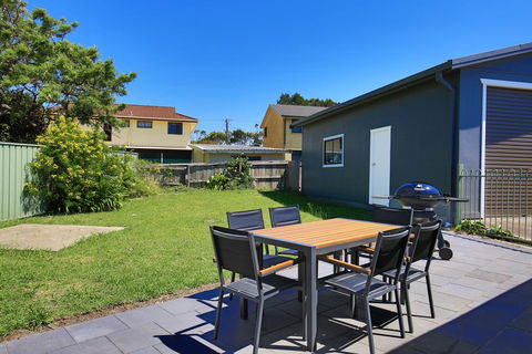 Surf Shack - Pet Friendly - 1 Min Walk To Beach - Accommodation Port Macquarie 1