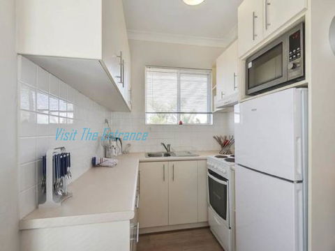 Surf Side Palms 12 - Accommodation Port Macquarie 3