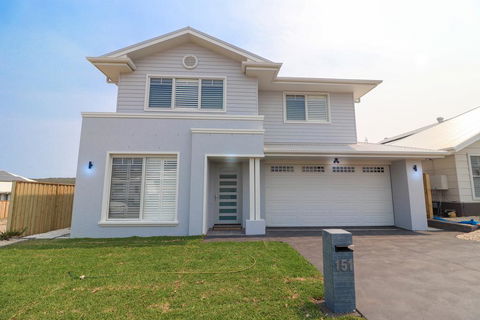Surfers Paradise At Catherine Hill Bay - Accommodation Port Macquarie 1