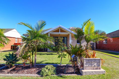 Surfside - Accommodation Port Macquarie 0