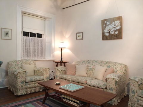 Surgeon's Cottage - Accommodation Port Macquarie 1